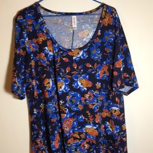 LulaRoe 2X Perfect T - NWT